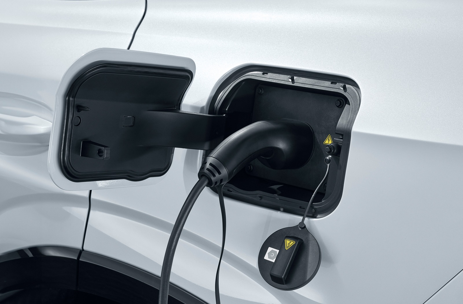 MG HS Plug-in Hybrid — Safety