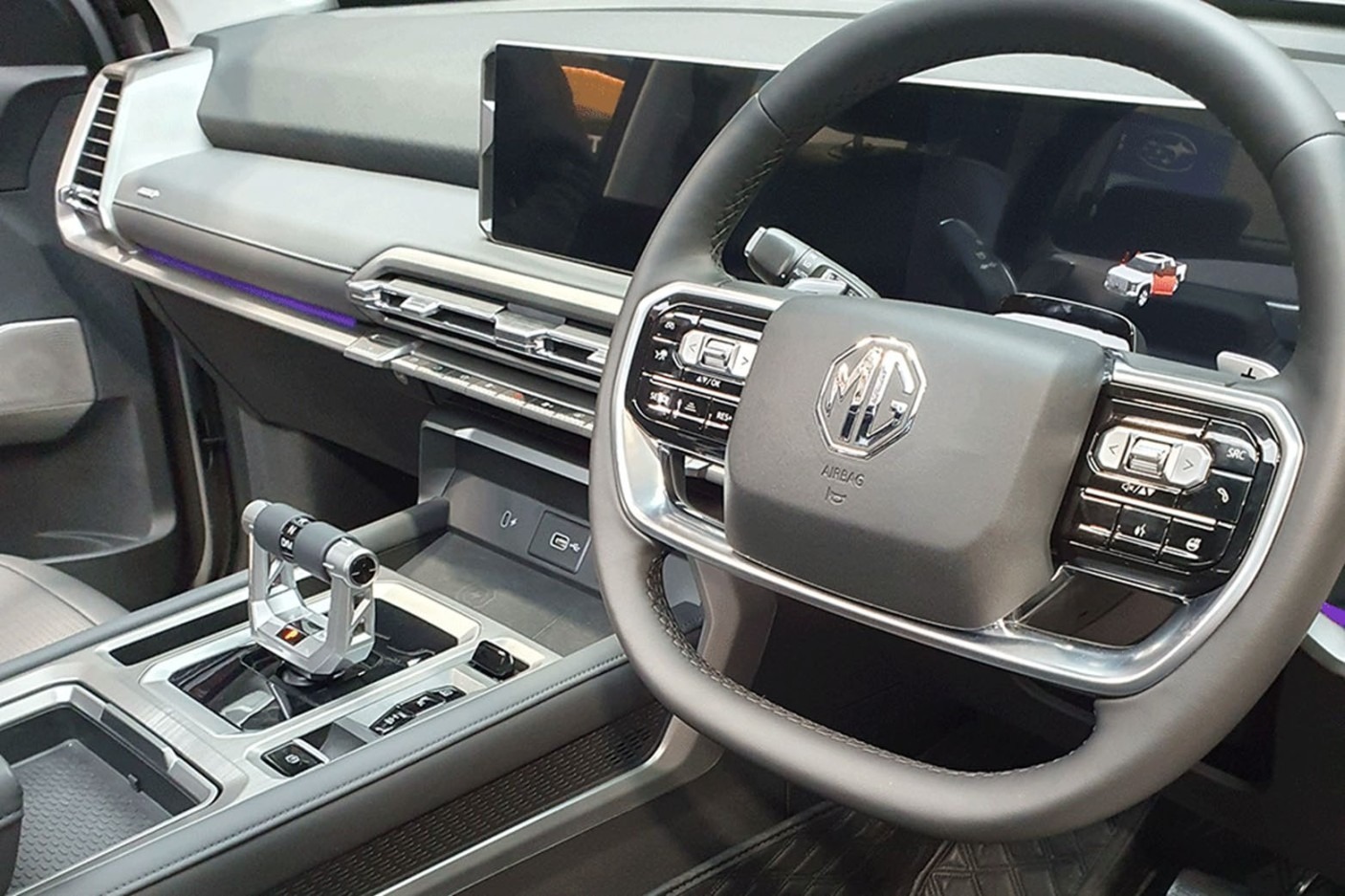 MGU9 EV — Interior